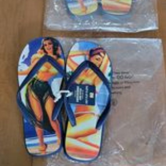 Abercrombie And Fitch A&F Flip Flops Pin Up Girl Vintage Men Small - Picture 3 of 11
